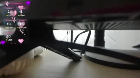    online show from 06-25-26, 07:51