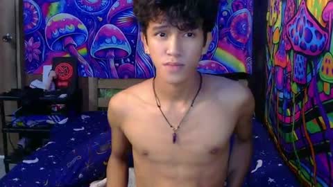 Snapshot of ken_bigcockxx chatting on 06-21-26, 10:23 Ken online show from 06-21-26, 10:23