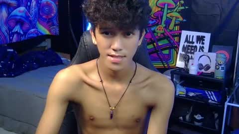 Snapshot of ken_bigcockxx chatting on 06-27-26, 12:26 Ken online show from 06-27-26, 12:26