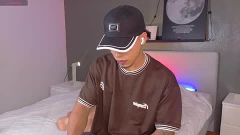   online show from 11-08-25, 11:32