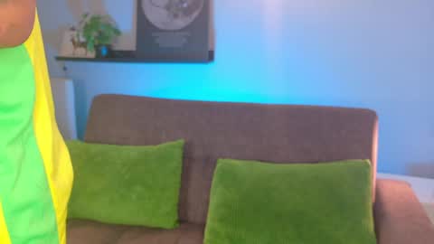   online show from 04-03-26, 10:46