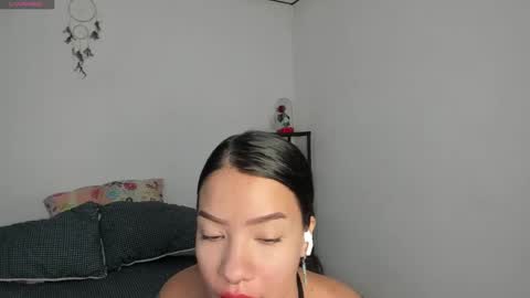 Kendal online show from 01-14-25, 03:04