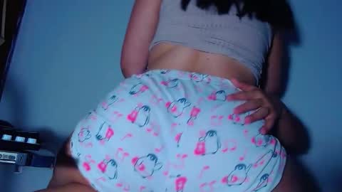 Snapshot of kendall_and_christ chatting on 04-07-26, 03:56 kendall_and_christ online show from 04-07-26, 03:56