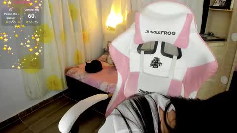 Snapshot of kendall_houle_ chatting on 01-18-26, 06:50 KendallHoule online show from 01-18-26, 06:50