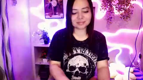 Snapshot of kendall_snow chatting on 07-07-26, 07:18 kendall_snow online show from 07-07-26, 07:18