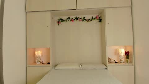 Kendal online show from 02-06-26, 12:08