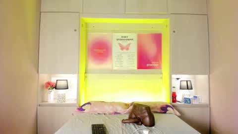 Kendal online show from 02-28-26, 01:23