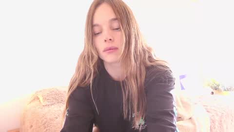 kendall online show from 03-10-25, 02:05