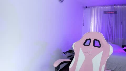 Snapshot of kendallwettt chatting on 03-01-26, 07:16 Kendall online show from 03-01-26, 07:16