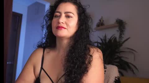 kendally_ online show from 12-17-25, 12:22