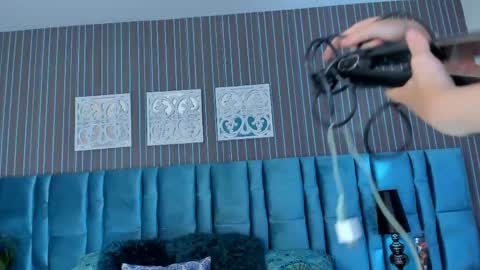 Kendal online show from 04-19-26, 05:45