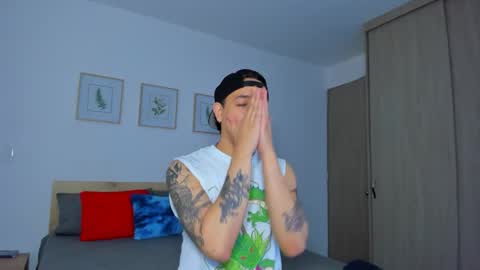 kendel_dimitri online show from 12-03-25, 03:03