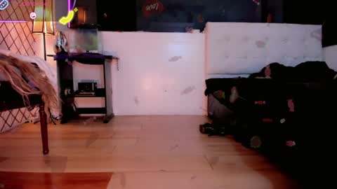 Snapshot of kendra_bailey chatting on 06-25-26, 03:17 Kendra Bailey online show from 06-25-26, 03:17