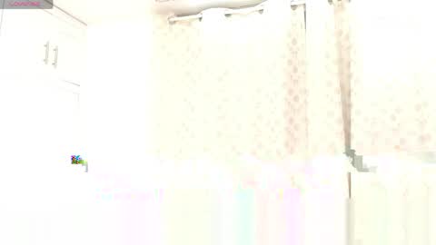 Snapshot of kendra_luux chatting on 05-13-26, 02:47 Kendra Luux online show from 05-13-26, 02:47