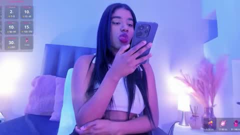 kendrachavez_ online show from 11-20-25, 10:31