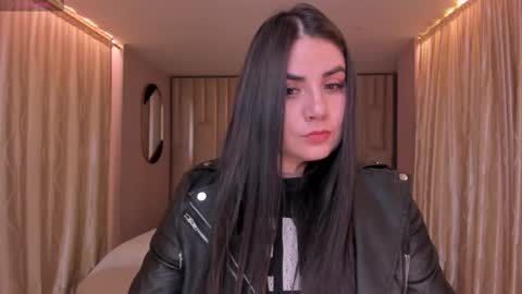 Snapshot of kendraclark_ chatting on 02-25-26, 02:43 K E N D R A online show from 02-25-26, 02:43