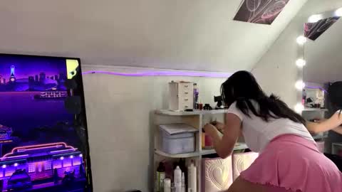 kendrakaps52 online show from 04-17-26, 03:04