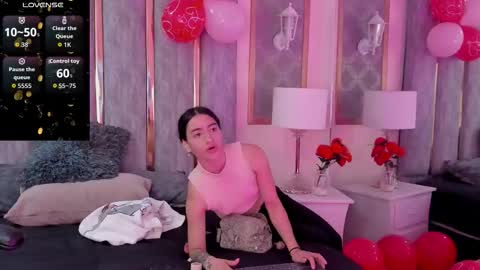 Snapshot of keniavelvet_ chatting on 02-17-26, 01:40 keniavelvet online show from 02-17-26, 01:40