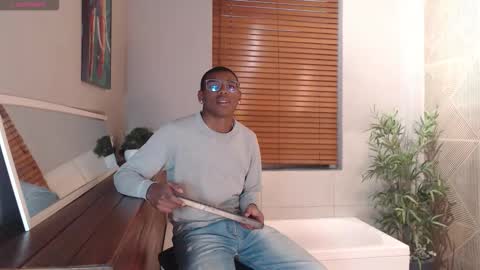 Snapshot of kenny_thompson_ chatting on 02-25-26, 08:07 Kenny Thompson online show from 02-25-26, 08:07