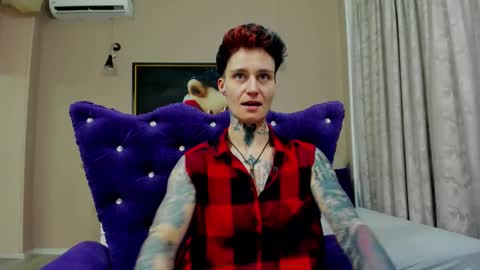 Snapshot of kennyvibe chatting on 02-17-26, 04:13 kennyvibe online show from 02-17-26, 04:13