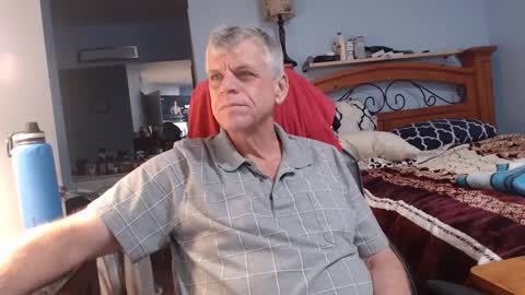 kent_ham online show from 12-31-24, 01:47