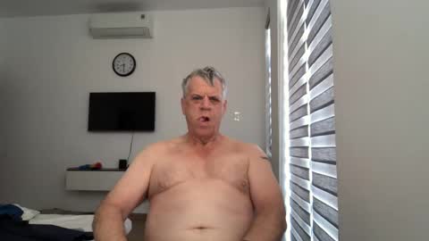 Snapshot of kent_ham chatting on 02-07-26, 01:31 kent_ham online show from 02-07-26, 01:31