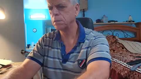 Snapshot of kent_ham chatting on 03-21-26, 01:32 kent_ham online show from 03-21-26, 01:32