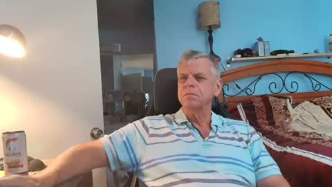 Snapshot of kent_ham chatting on 06-26-26, 10:14 kent_ham online show from 06-26-26, 10:14