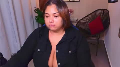 Snapshot of kenya_buhle chatting on 06-27-26, 11:04 Kenya Buhle online show from 06-27-26, 11:04