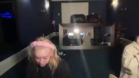 Snapshot of kenziesmithh chatting on 10-12-25, 05:12 kenziesmithh online show from 10-12-25, 05:12