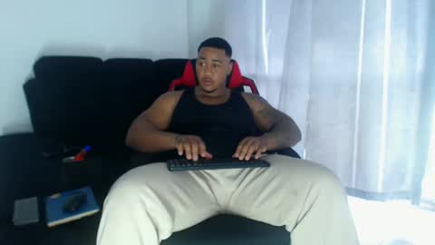 Snapshot of kerlinn2711 chatting on 03-02-25, 09:11 dany wolf002 online show from 03-02-25, 09:11