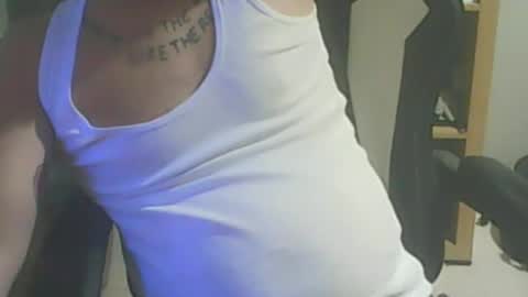 Snapshot of kernelvape chatting on 01-11-25, 01:48 Alex online show from 01-11-25, 01:48