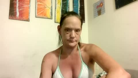 Snapshot of keroseneangel chatting on 07-10-26, 11:40 KeroseneAngel online show from 07-10-26, 11:40