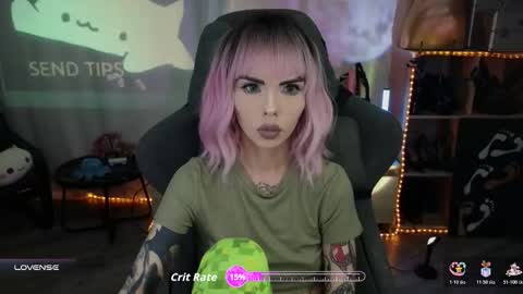 Snapshot of kerry_kirk chatting on 11-05-25, 09:48 Kerry online show from 11-05-25, 09:48