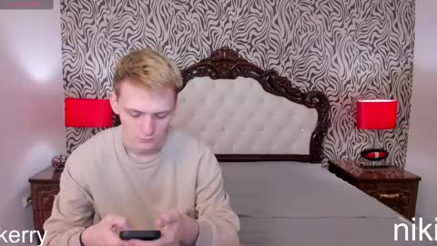 kerry_niki online show from 02-19-25, 12:33