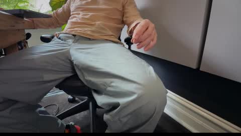 Ket online show from 10-31-25, 05:19