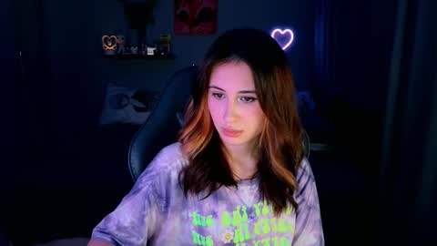 Snapshot of keti_moon chatting on 11-07-25, 05:24 Keti 3 online show from 11-07-25, 05:24