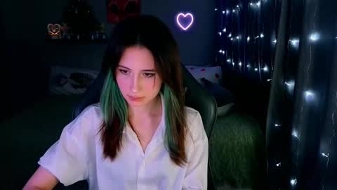 Snapshot of keti_moon chatting on 12-05-25, 05:42 Keti 3 online show from 12-05-25, 05:42