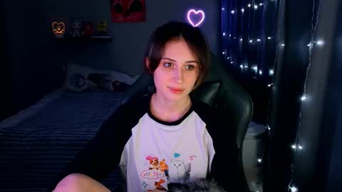 Snapshot of keti_moon chatting on 02-17-26, 05:52 Keti 3 online show from 02-17-26, 05:52