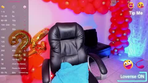 Ketzia online show from 11-16-25, 04:51