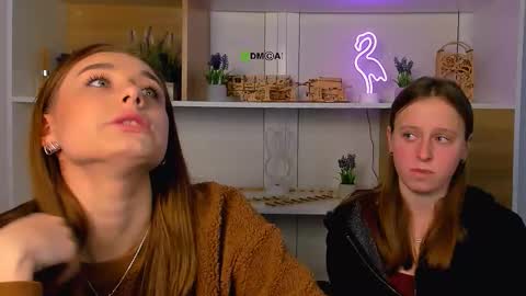 keuli_li online show from 12-19-25, 12:23