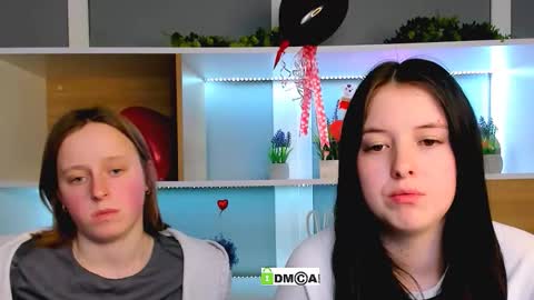 keuli_li online show from 02-19-26, 07:54