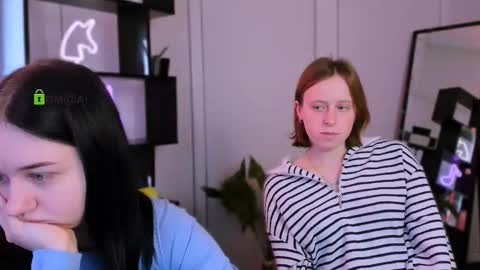 keuli_li online show from 02-28-26, 06:58