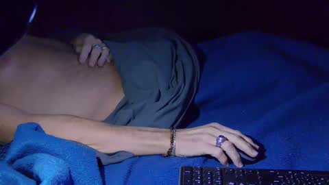 Snapshot of kevin1a chatting on 02-20-25, 07:12 Kevin online show from 02-20-25, 07:12