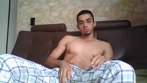 kevin777623 online show from 07-09-26, 01:48