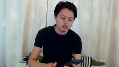 Snapshot of kevin_charless chatting on 02-08-26, 11:46 Kevin online show from 02-08-26, 11:46