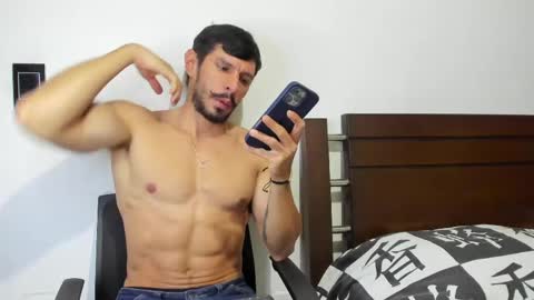 kevin_malone22 online show from 04-13-26, 11:43