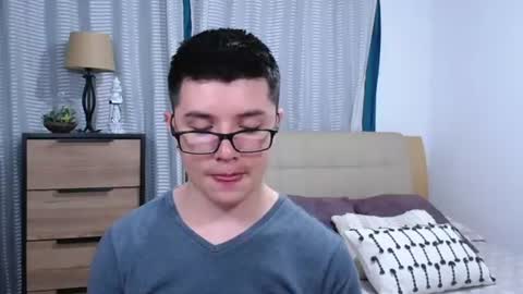 Snapshot of kevinhunts chatting on 06-15-26, 12:46 Kevin online show from 06-15-26, 12:46