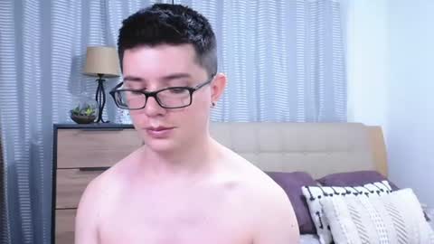 Snapshot of kevinhunts chatting on 06-17-26, 11:49 Kevin online show from 06-17-26, 11:49