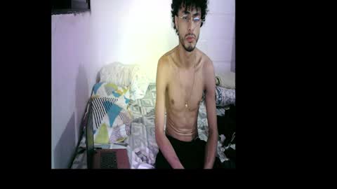 kevvluna05 online show from 03-10-25, 03:34